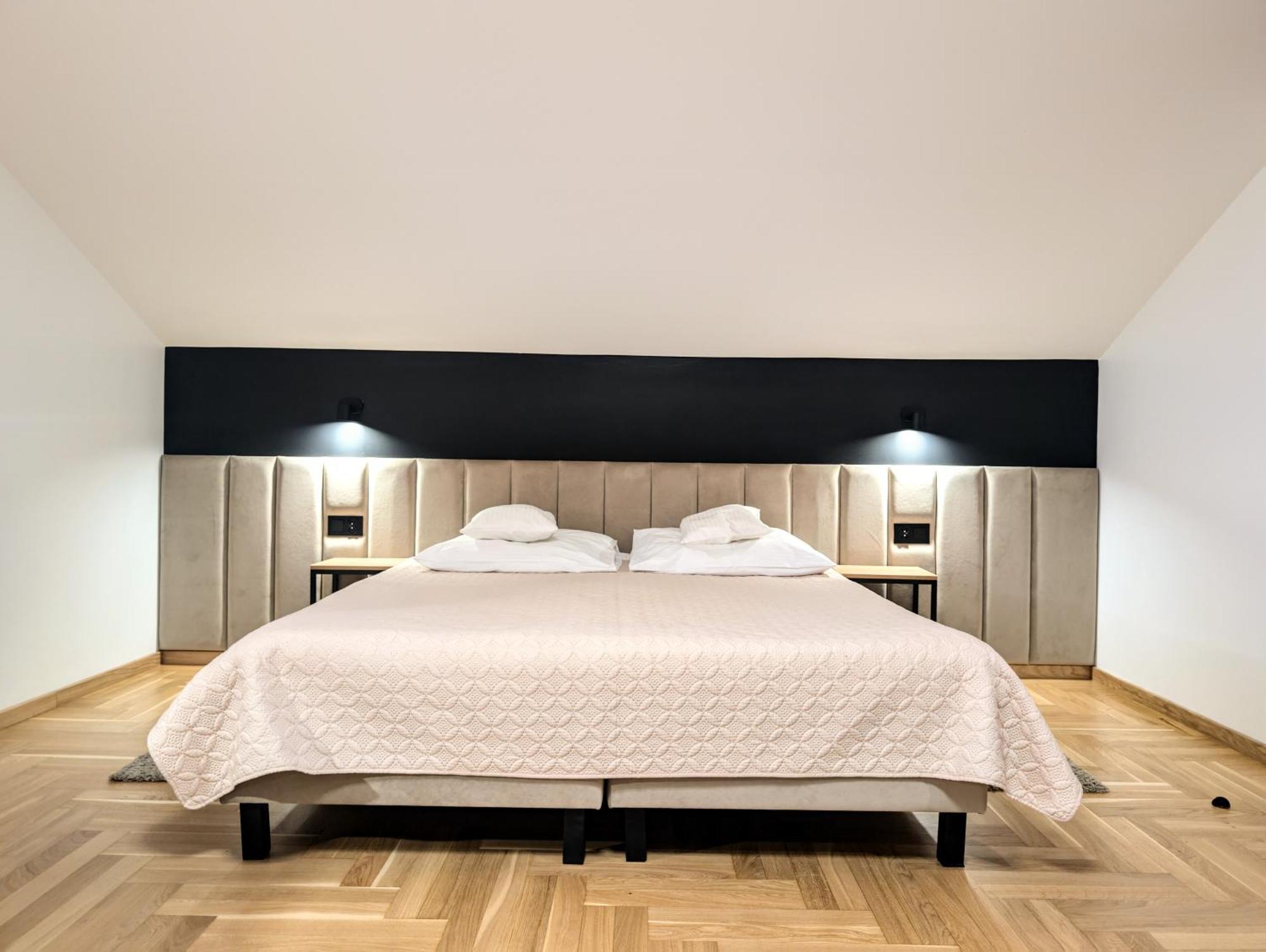 Hotel Reslinski Grodzisk Wielkopolski Esterno foto