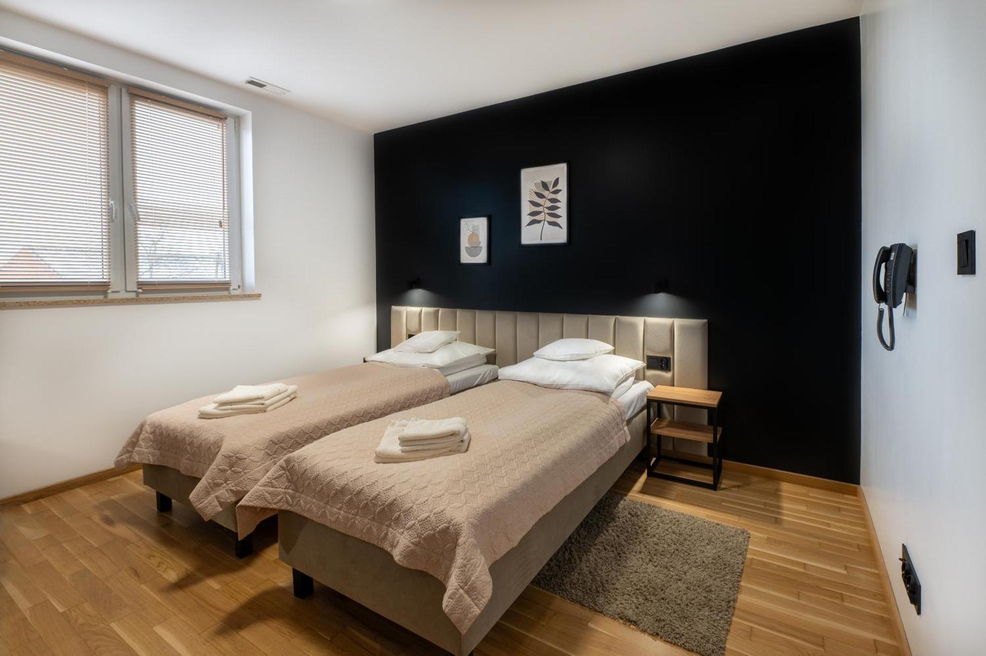 Hotel Reslinski Grodzisk Wielkopolski Esterno foto