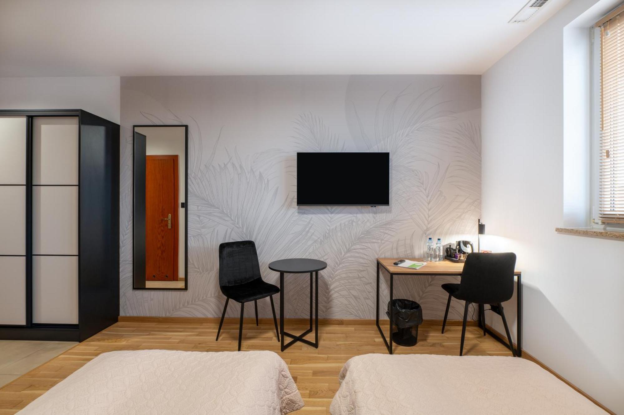 Hotel Reslinski Grodzisk Wielkopolski Esterno foto
