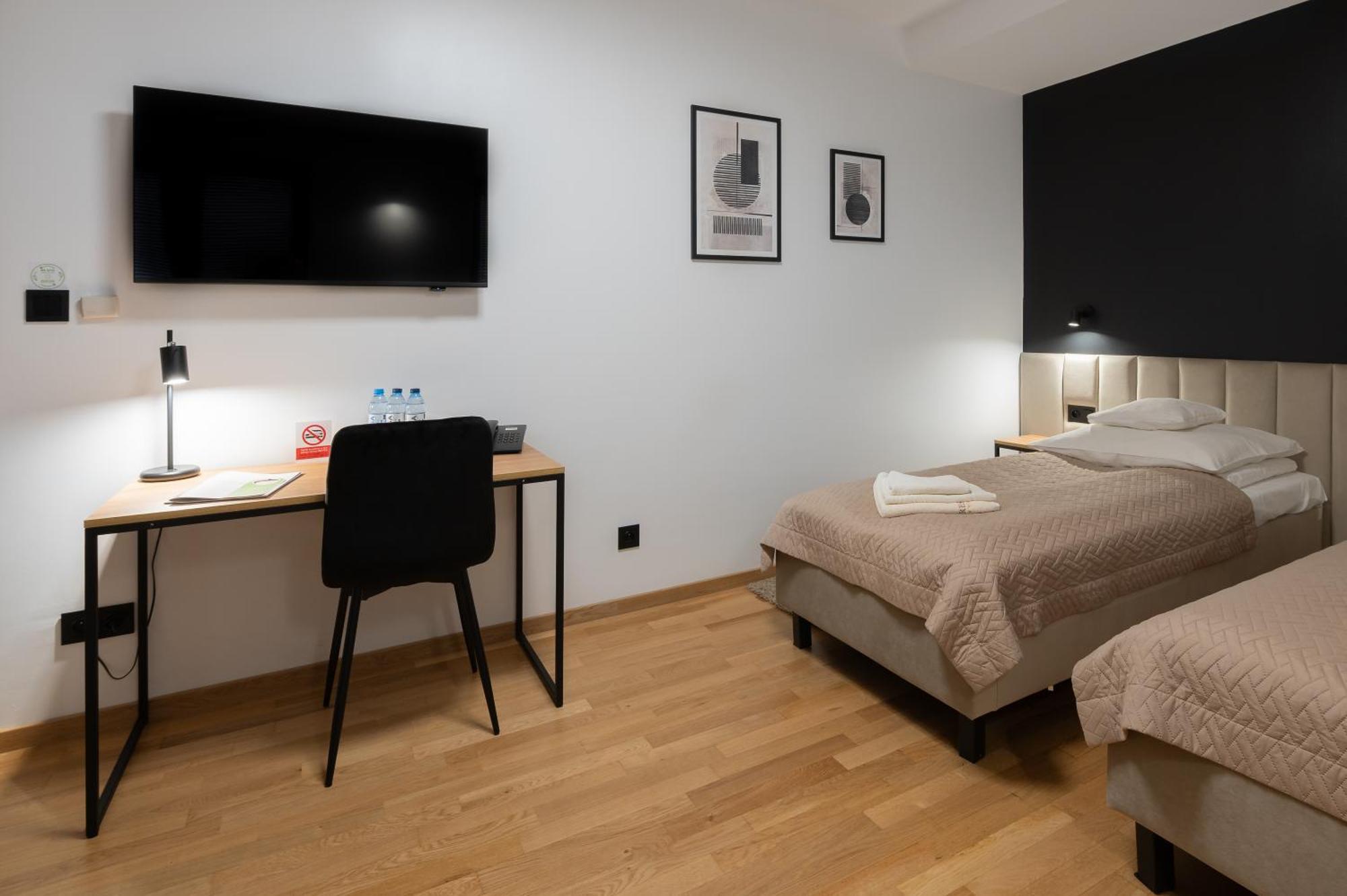 Hotel Reslinski Grodzisk Wielkopolski Esterno foto